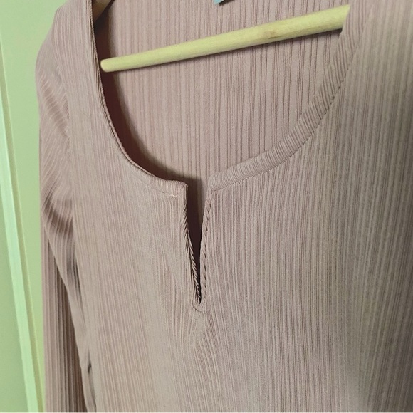 Haute Monde Soft Pink Ribbed Long Sleeve Top - Picture 4 of 5